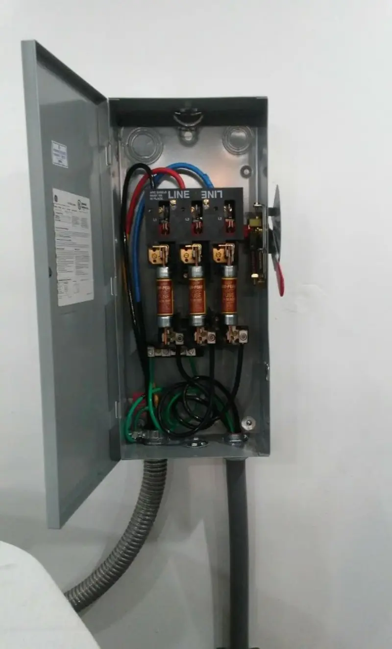 Three-phase disconnect switch installed for Smoke Detector Installation in Sebastopol